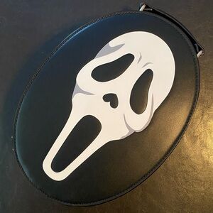 Backstitch bruja father death handbag, white